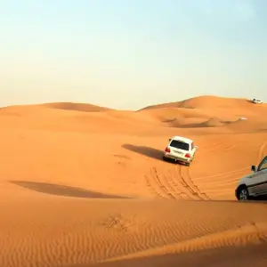 Explore Emirates and Classics of Arabia end Riad for 10 days with Europamundo and discover unforgettable experiences - Photo 11