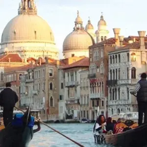 Explore Ultimate Europe for 26 days with Expat Explore Travel and discover unforgettable experiences - Photo 3