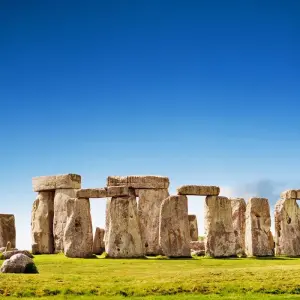 Explore Great Britain for 7 days with Expat Explore Travel and discover unforgettable experiences - Photo 4