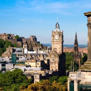 Explore London, the Highlands, and Southern England for 13 days with Europamundo and discover unforgettable experiences - Photo 10