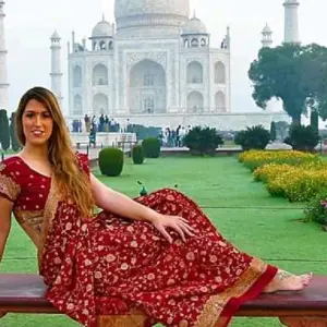 Explore Taj Mahal Tour with Photographer by Car From Delhi for 1 days with Fragrance of Taj and discover unforgettable experiences - Photo 3