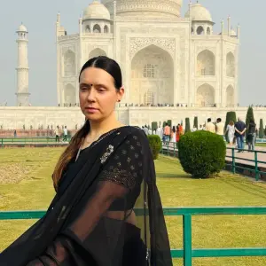 Explore Sunrise Taj Mahal with Entrance Tickets for 1 days with Fragrance of Taj and discover unforgettable experiences - Photo 3