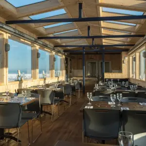 Explore Polar Bears in Churchill & the Tundra Buggy Lodge for 7 days with Frontiers North Adventures and discover unforgettable experiences - Photo 9