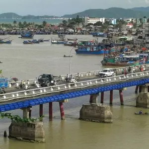 Explore Vietnam, Laos & Thailand: Riversides & Railways for 22 days with G Adventures and discover unforgettable experiences - Photo 5