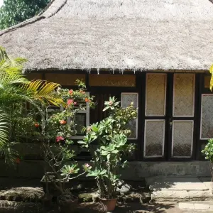 Explore Classic Lombok for 8 days with G Adventures and discover unforgettable experiences - Photo 2