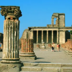 Explore Gulf of Naples ─ Highlights Between Naples, Pompeii and the Amalfitana for 8 days with Gebeco and discover unforgettable experiences - Photo 5