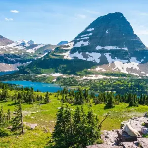 Explore Grand Western Canada Vacation for 13 days with Globus and discover unforgettable experiences - Photo 8