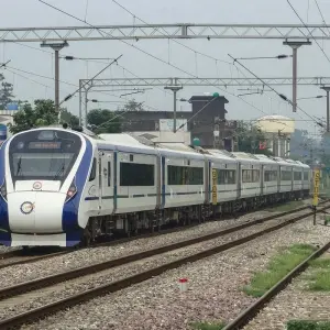 Explore Treasures of North India: Golden Triangle, Varanasi and Ayodhya by Train for 12 days with GoBook India Tours and discover unforgettable experiences - Photo 8