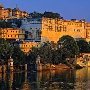 Explore Palaces & Forts: Exclusive Jaipur City Expedition from Delhi for 1 days with Golden Triangle Tours Of India and discover unforgettable experiences - Photo 5