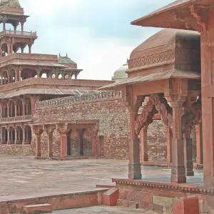 Explore Golden Triangle Tour with Kerala for 13 days with Golden Triangle India Tours and discover unforgettable experiences - Photo 4