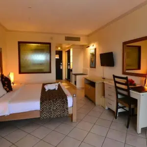 Explore 3 Days  Private Maasai Mara Sarova Luxury Safari With a 4x4 Land Cruiser Jeep for 3 days with Gracepatt Ecotours Kenya and discover unforgettable experiences - Photo 10