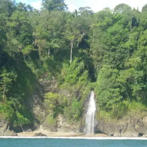 Explore Costa Rica Family Vacations for 6 days with Green World Adventures and discover unforgettable experiences - Photo 5