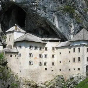 Explore Emerald Tour of Slovenia for 8 days with Helia Travel Agency and discover unforgettable experiences - Photo 2