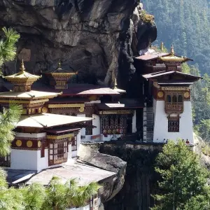 Explore India and Nepal with Bhutan for 17 days with Holidays At and discover unforgettable experiences - Photo 10