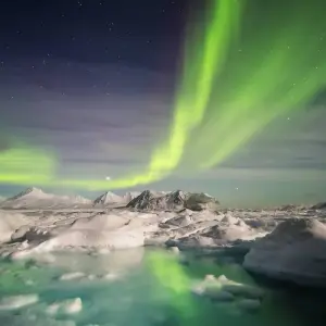 Explore 6 jours Circuits Accompagnés | Énergies Cachées et Aurores Boréales for 6 days with Iceland Travel and discover unforgettable experiences - Photo 4