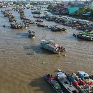 Explore High-End Vietnam: Cruise along The Mythical Mekong (Life on the River) 12 Days/11 Nights for 12 days with Ideal Travel Asia and discover unforgettable experiences - Photo 5