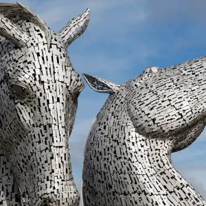 Explore Edinburgh to the Isle of Skye - 4 days for 4 days with On The Go Tours and discover unforgettable experiences - Photo 3