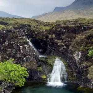 Explore Edinburgh to the Isle of Skye - 4 days for 4 days with On The Go Tours and discover unforgettable experiences - Photo 4