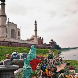 Explore India bestseller with Taj Mahal and Akshardham temple for 5 days with Payless tours india and discover unforgettable experiences - Photo 7