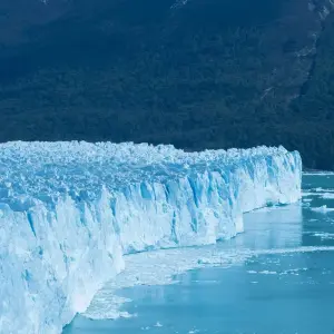 Explore Land of Glaciers: El Calafate for 4 days with People Travel and Experience and discover unforgettable experiences - Photo 3
