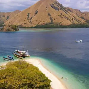 Explore Sailing Trip Komodo Island with Phinisi Boat for 3 days with Pesona Indo and discover unforgettable experiences - Photo 6