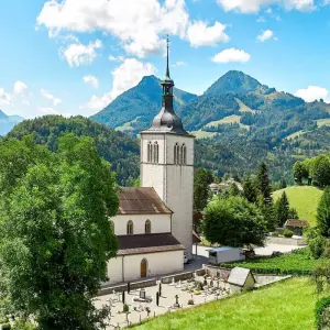 Explore 6-Day The Italian Lakes & Swiss Alps Explorer Small-Group Tour from Milan for 6 days with Rabbie’s Small Group Tours and discover unforgettable experiences - Photo 5