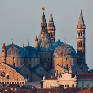 Explore 6-Day Venice, Garda & Romantic Northern Italy Small-Group Tour from Rome for 6 days with Rabbie’s Small Group Tours and discover unforgettable experiences - Photo 7