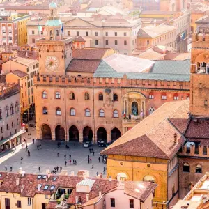 Explore 6-Day Venice, Garda & Romantic Northern Italy Small-Group Tour from Rome for 6 days with Rabbie’s Small Group Tours and discover unforgettable experiences - Photo 9