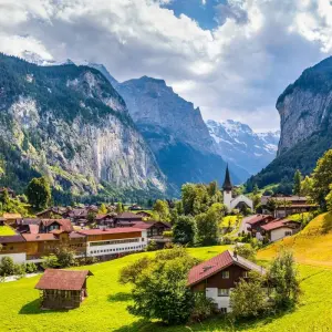 Explore 6-Day The Italian Lakes & Swiss Alps Explorer Small-Group Tour from Milan for 6 days with Rabbie’s Small Group Tours and discover unforgettable experiences - Photo 11