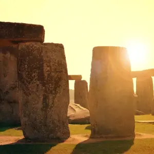 Explore 2-Day Windsor, Stonehenge, Bath & Oxford Small-Group Tour from London for 2 days with Rabbie's Tours and discover unforgettable experiences - Photo 6