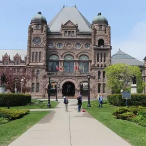 Explore MAGICAL CANADA IN 4 DAYS: WATERFALLS, ISLANDS & OLD-WORLD CHARM for 4 days with Receptivo Aborigen Tours and discover unforgettable experiences - Photo 8