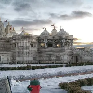 Explore MAGICAL CANADA IN 4 DAYS: WATERFALLS, ISLANDS & OLD-WORLD CHARM for 4 days with Receptivo Aborigen Tours and discover unforgettable experiences - Photo 10