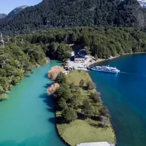 Explore Argentina - Ushuaia, Calafate, Bariloche and Buenos Aires - 9 days for 9 days with Receptivo Aborigen Tours and discover unforgettable experiences - Photo 2