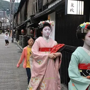 Explore 6 Days Japan: Historical sites & Temple （Private Guide and Driver）- Umetravel for 6 days with UME Travel Co. Ltd and discover unforgettable experiences - Photo 10
