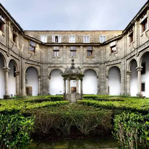 Explore Way of St. James · Portuguese Way · From Tui to Santiago de Compostela for 8 days with CAMINO DE SANTIAGO RESERVAS and discover unforgettable experiences - Photo 2