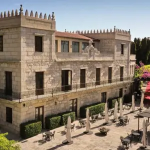 Explore Way of St. James · Portuguese Way · From Tui to Santiago de Compostela for 8 days with CAMINO DE SANTIAGO RESERVAS and discover unforgettable experiences - Photo 3