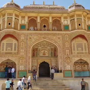 Explore 3-Day Private Golden Triangle Tour: Delhi, Agra & Jaipur – Taj Mahal Sunrise & Royal Palaces for 3 days with Creative India Journey and discover unforgettable experiences - Photo 7