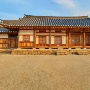Explore On hiking trails through historic South Korea for 14 days with DIAMIR Erlebnisreisen and discover unforgettable experiences - Photo 3