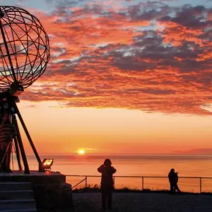 Explore Lapland, Lofoten, North Cape (from Evenes) for 15 days with DERTOUR and discover unforgettable experiences - Photo 2