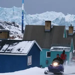 Explore Ice Fjord Adventure for 8 days with DERTOUR and discover unforgettable experiences - Photo 2