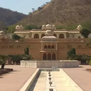 Explore Aristocratic Jaipur Overnight Tour From Delhi with Meals for 2 days with Real viaggi india  and discover unforgettable experiences - Photo 7