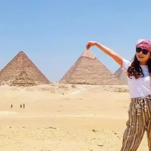 Explore Private Tour: Giza Pyramids, Sphinx, Saqqara and Bazaars From Cairo Airport for 1 days with Egypt Gift Tours and discover unforgettable experiences - Photo 11