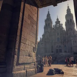 Explore Camino de Santiago · Way of St. James · French Way · From León to Santiago de Compostela for 15 days with CAMINO DE SANTIAGO RESERVAS and discover unforgettable experiences - Photo 9