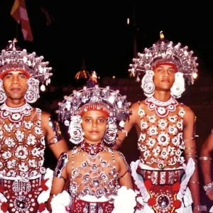 Explore Sri Lanka intensive for 10 days with DERTOUR and discover unforgettable experiences - Photo 2