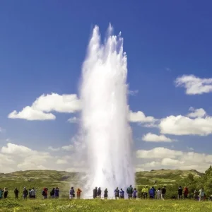 Explore Highlights around Reykjavik for 8 days with DERTOUR and discover unforgettable experiences - Photo 9