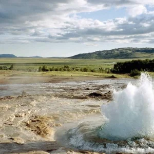 Explore Highlights around Reykjavik for 8 days with DERTOUR and discover unforgettable experiences - Photo 11