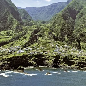 Explore Madeira - Green dream island in the Atlantic for 8 days with DERTOUR and discover unforgettable experiences - Photo 2