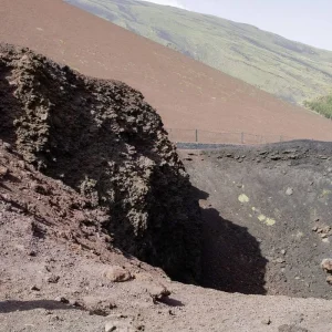 Explore Temples, Charming Landscapes and the Atna for 8 days with DERTOUR and discover unforgettable experiences - Photo 3