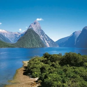 Explore Discover New(sea)land for 22 days with DERTOUR and discover unforgettable experiences - Photo 6