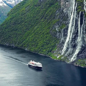 Explore Havila Voyages Bergen-Kirkenes (including Alesund) for 7 days with DERTOUR and discover unforgettable experiences - Photo 2